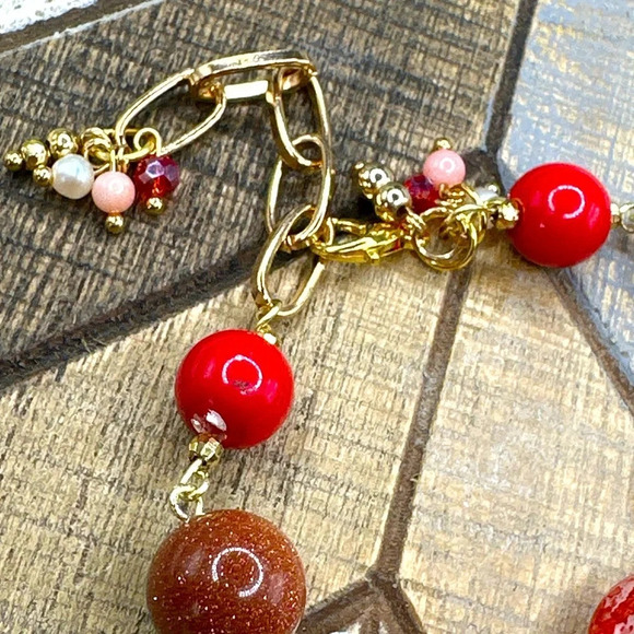 Coral and sunstone maxi beads gold adjustable chunky chain bracelet - Picture 3 of 10